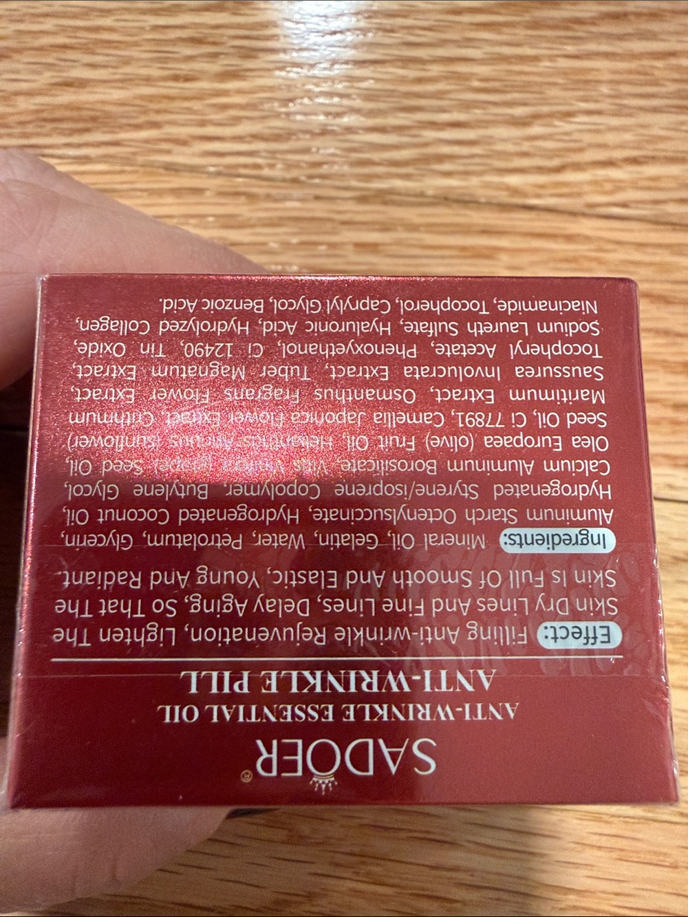Sadoer Red Anti-Wrinkle Essential Oil Pill Moisturizer- 30 pills - Picture 3 of 8